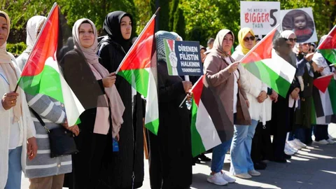 Erzurum'da Kadınlardan Gazze İçin Destek