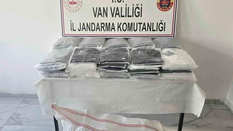 Van'da 3 milyon TL değerinde kaçak malzeme ele geçirildi
