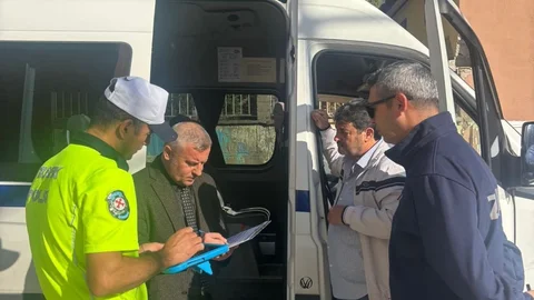 Çamlıyayla'da Okul.Servis Araçları Denetlendi