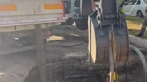 Kumluca'da içme suyu hattı onarıldı