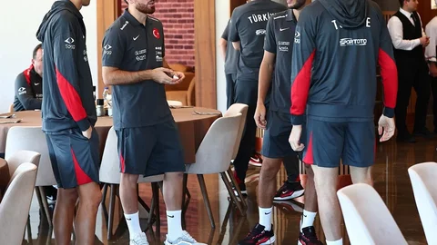 İstanbul'da A Milli Futbol Takımı kampa girdi