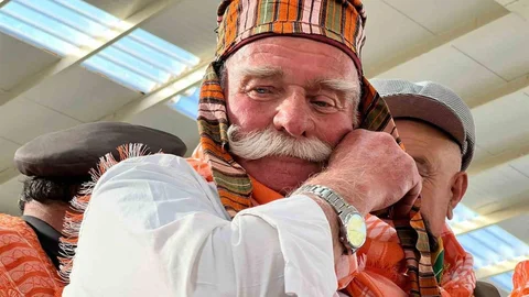 Antalya'da Pala Bıyık Yarışması