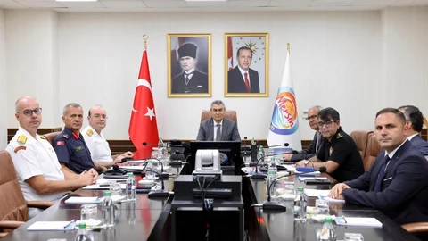 Mersin'de Güvenlik ve Asayiş Değerlendirme Toplantısı