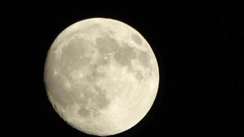 Van'da Erek Dağı dolunayda görsel şölen sundu