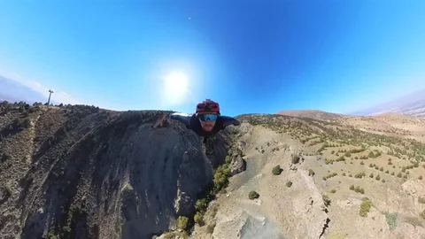 Erzincan'da wingsuit atlayışı heyecan yarattı