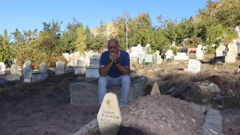 Erzurum'da iki kardeş, babalarının vefatının ardından kendilerinin de sistemde "ölü" olarak göründüğünü öğrendi.