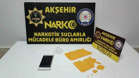 Konya'nın Akşehir ilçesinde düzenlenen uyuşturucu operasyonunda 2 kişi tutuklandı.