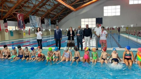 Nazilli'de yüzme bilmeyen öğrenci kalmayacak