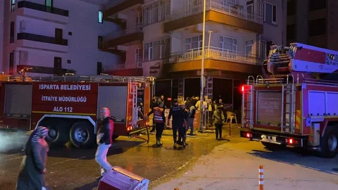 Isparta'da pideci deposunda çıkan yangın korkuttu