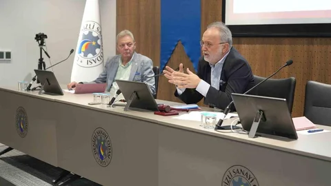 Denizli'de DSO Başkanı Kasapoğlu, üretim gücünü koruyacak yeni bir denge kurulması gerektiğini belirtti.