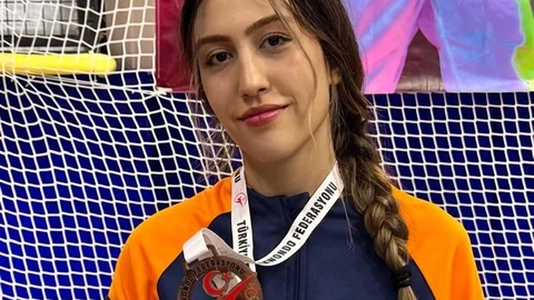 Osmangazi'de Taekwondocu Bronz Madalya Kazandı