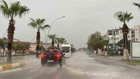 Balıkesir'de Ayvalık'ta 42 kg yağmur yağdı