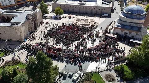 Sivas'ta öğrenciler Gazze'ye destek vermek için toplandı