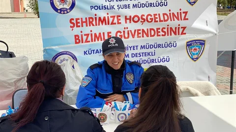 Kütahya'da Emniyet Standı