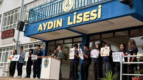 Aydın'da Liseli Gençler Gazze'deki Zulme Dikkat Çekti