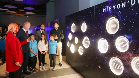 Düzce'de Uzay Yolculuğu Sergisi