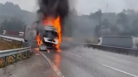 Bursa'da tır yangını