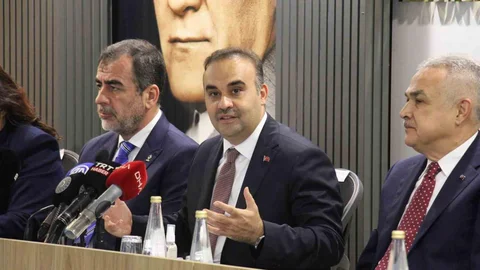 Aydın'da Sanayi ve Teknoloji Bakanı Kacır: "Üretim Artmalı"