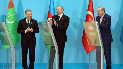 Cumhurbaşkanı Erdoğan, TDT liderleriyle Fuzuli'deki caminin temel atma törenine uzaktan katıldı