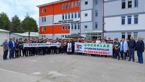Bolu'da Öğrencilerden Filistin'e Destek