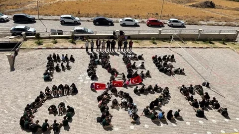 Bitlis’te öğrenciler zulme sessiz kalmadı