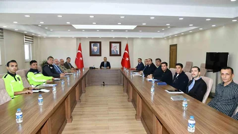 Ardahan'da Karayolları Trafik Güvenliği Toplantısı düzenlendi