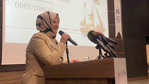 İstanbul'da TÜRGEV Yönetim Kurulu Başkanı Av. Hatice Akıncı Yılmaz, eğitimin yalnızca akademik bir süreç olarak görülmemesi gerektiğini vurguladı.