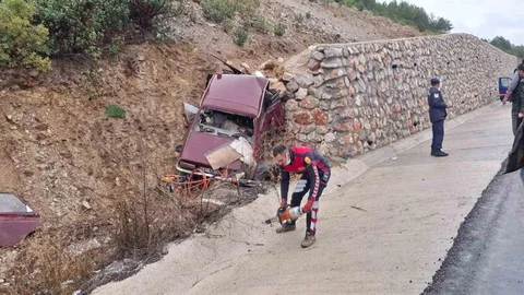 Kütahya'da otomobil kazası