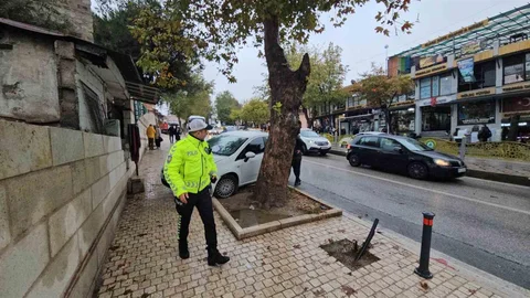 Edirne'de zincirleme kaza: 4 araç birbirine girdi