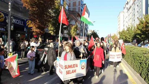 Çorum’da yüzlerce kişi Gazze için tek yürek oldu