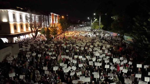 Konya'da Filistin'e destek yürüyüşü