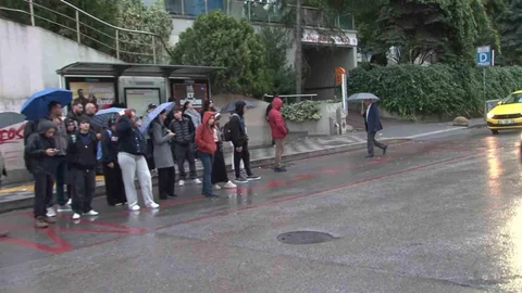 İstanbul'da sabah yağmuru etkili oldu