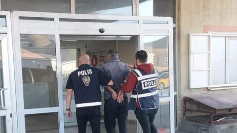 Hakkari'de 50 yıl hapis cezası bulunan şahıs yakalandı