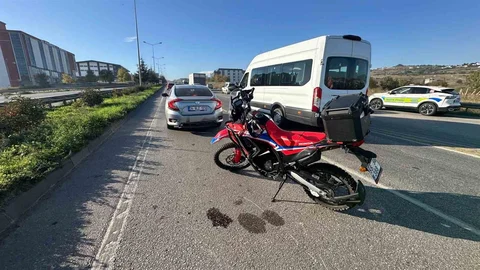 İlkadım'da Motosiklet ve Otomobil Çarpıştı