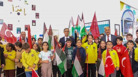 Bayburt'taki okullardan Filistin'e destek etkinlikleri