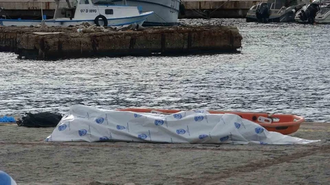 Antalya'da denizde bir erkek cesedi bulundu