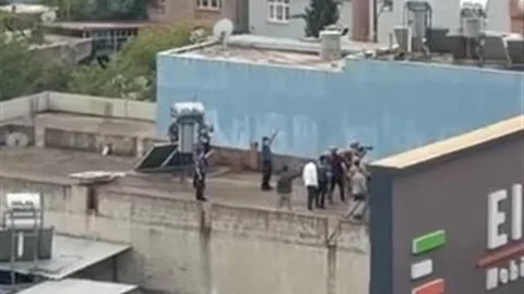 Adana'da Aileyi Rehin Alan Şahıs, Özel Harekat Polisi Tarafından Vuruldu