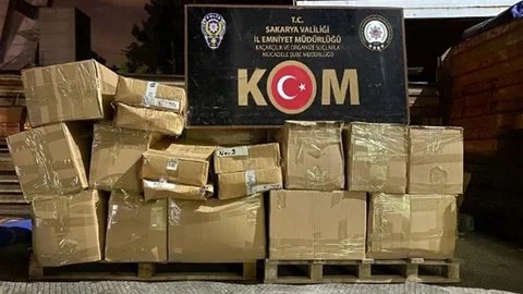 Sakarya'da kaçak nargile tütünü ele geçirildi