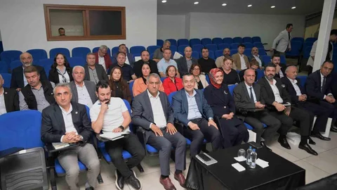 Esenyurt’ta Muhtarlar İçin Eğitim Programı Başladı