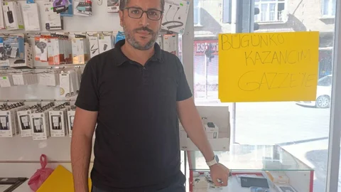 Gaziantep'te esnaf Muhittin Çiftçi, bir günlük kazancını Gazze'ye bağışlayacağını duyurdu.