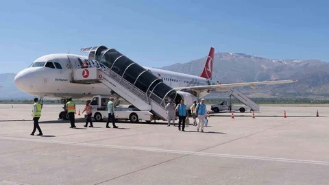 Erzincan'da Yıldırım Akbulut Havalimanı