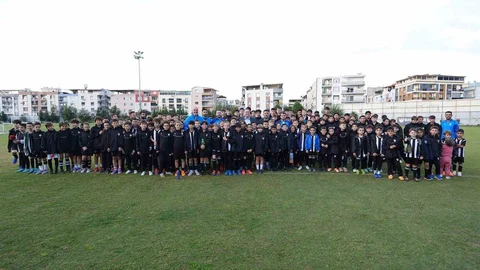 Manisa'da Manisaspor'a destek ziyareti yapıldı