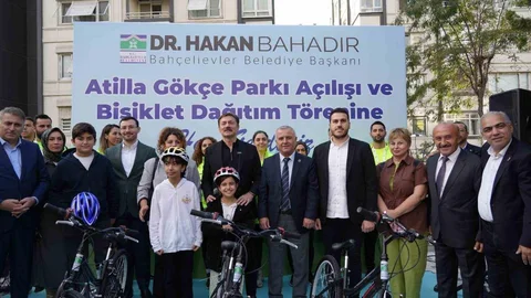 İstanbul'da Bahçelievler'de bisiklet dağıtımı yapıldı