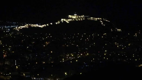 Van'da günbatımında şehir ışıkları büyüleyici görüntüler oluşturdu