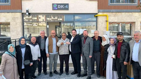 Mihalıççık'ta depreme dayanıklı konutların teslimi başladı