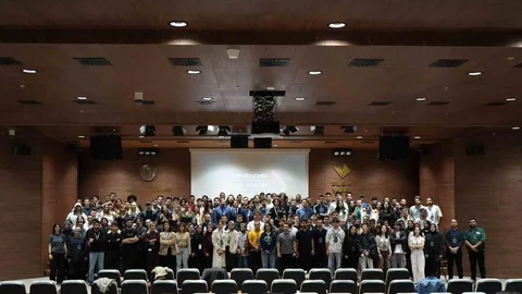 İstanbul'da Hepsiburada Tech Academy mezuniyet coşkusu