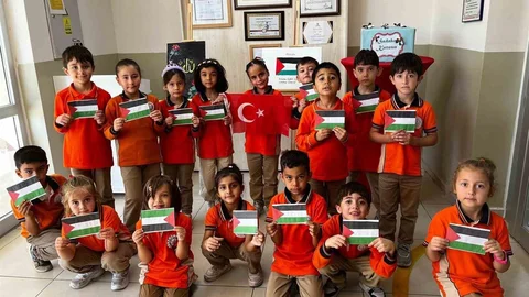 Malatya'da Öğrencilerden Gazze'ye Destek Etkinliği