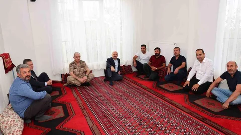 Adıyaman'da Vali Osman Varol köy evlerini ziyaret etti