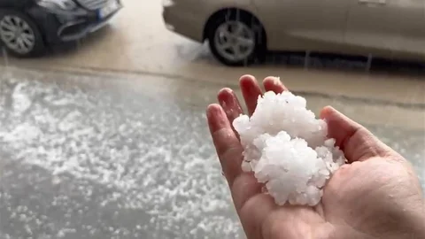 Adıyaman'da dolu yağışı etkili oldu