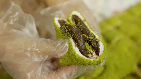 Adana'da lokum ve cezerye satışları artış gösterdi